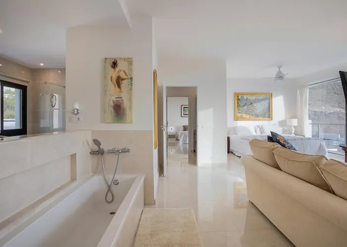 Willa Luxliving Tenerife Hortalaya Heated Pool