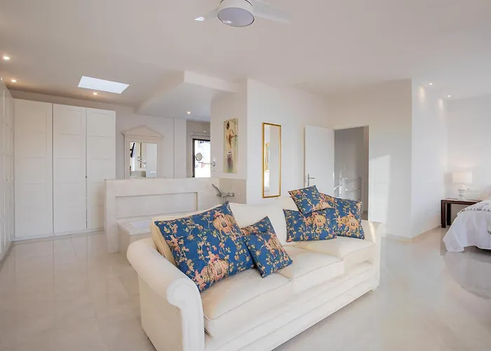 Luxliving Tenerife Hortalaya Heated Pool וילה אדחה